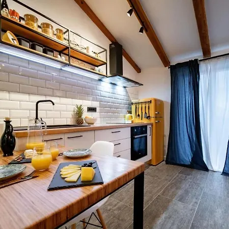 Apartament Novouredeni Marko Mundanije