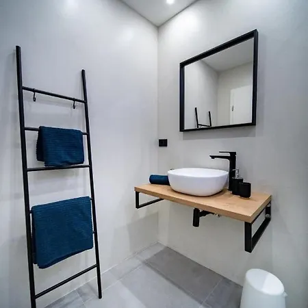 Novouredeni Marko Apartament *
